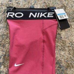 Kids Nike Pro pink shorts, Size M #fitness #gym